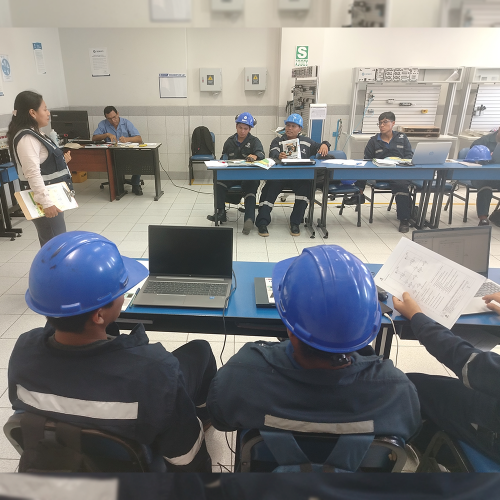 Estudiantes del Senati participan de un taller de promoción y difusión del Proyecto PTAR II Chimbote